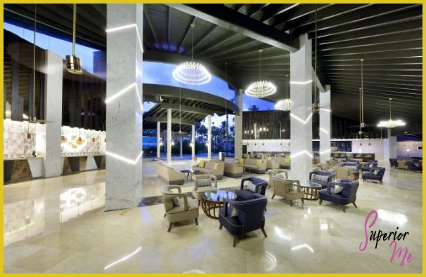 Grand Palladium Palace Resort & Spa
